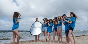 Ostre słońce w fotografii Vogue Travel