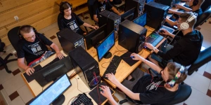 Zdjęcie 10 z 42. Obóz w stylu League of Legends