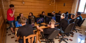 Zdjęcie 2 z 42. Obóz w stylu League of Legends