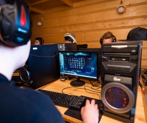 Zdjęcie 1 z 42. Obóz w stylu League of Legends