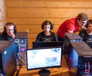 Zdjęcie 3 z 42. Obóz w stylu League of Legends