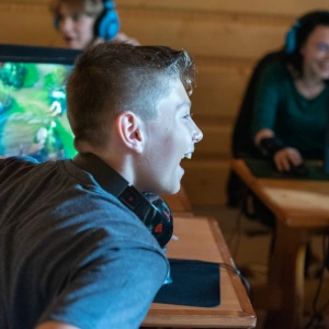 Zdjęcie 32 z 42. Obóz w stylu League of Legends
